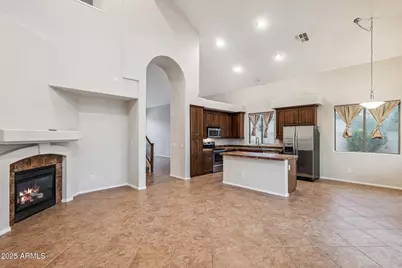 33005 N 24th Lane, Phoenix, AZ 85085 - Photo 8