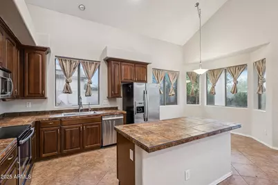 33005 N 24th Lane, Phoenix, AZ 85085 - Photo 10