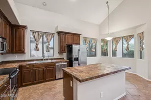 33005 N 24th Ln, Phoenix, AZ 85085 - Photo 10