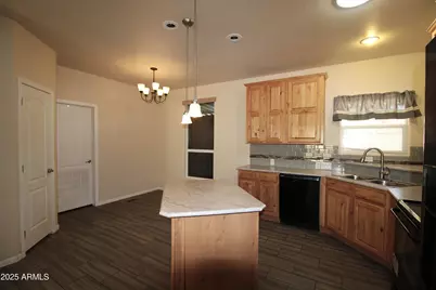 219 N Palo Verde Drive, Apache Junction, AZ 85120 - Photo 6