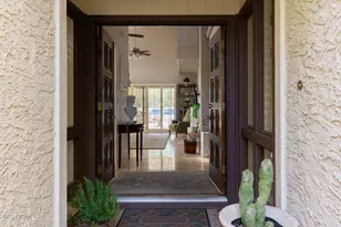 4621 E Winston Dr, Phoenix, AZ 85044 - Photo 8