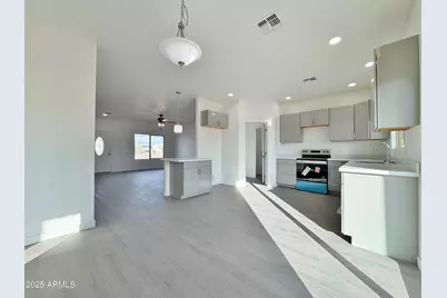 11069 W Laguna Drive, Arizona City, AZ 85123 - Photo 8