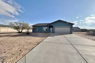 11069 W Laguna Dr, Arizona City, AZ 85123 - Photo 2