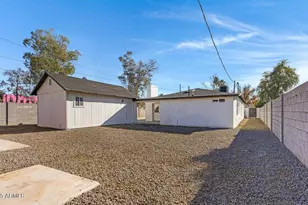 2320 E Whitton Ave, Phoenix, AZ 85016 - Photo 14