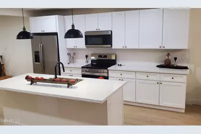 2320 E Whitton Avenue, Phoenix, AZ 85016 - Photo 1