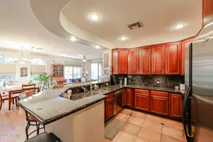 10655 N 9th St, Phoenix, AZ 85020 - Photo 8