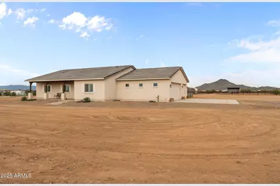 46130 W Trotter Road, Wickenburg, AZ 85390 - Photo 2