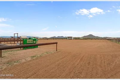 46130 W Trotter Road, Wickenburg, AZ 85390 - Photo 34