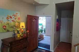 7949 E Joshua Tree Ln, Scottsdale, AZ 85250 - Photo 10