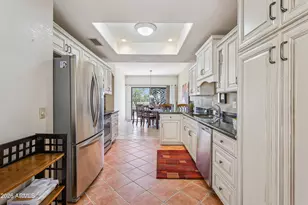 7949 E Joshua Tree Ln, Scottsdale, AZ 85250 - Photo 12