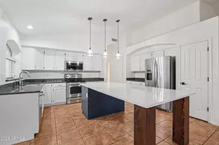 3232 E Brookwood Ct, Phoenix, AZ 85048 - Photo 4