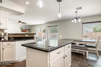 7515 E Laguna Azul Avenue, Mesa, AZ 85209 - Photo 16