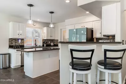 7515 E Laguna Azul Avenue, Mesa, AZ 85209 - Photo 12