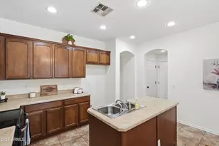 14527 W Caribbean Ln, Surprise, AZ 85379 - Photo 16