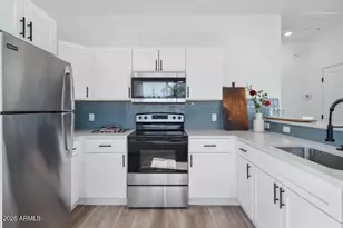 4202 N 10th St, Phoenix, AZ 85014 - Photo 1