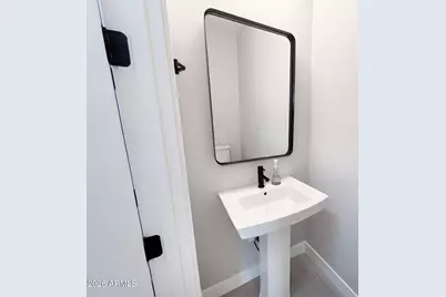 22038 N 28th Place, Phoenix, AZ 85050 - Photo 8