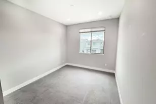 22038 N 28th Pl, Phoenix, AZ 85050 - Photo 18