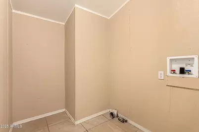 21137 W Dove Valley Road, Wittmann, AZ 85361 - Photo 14