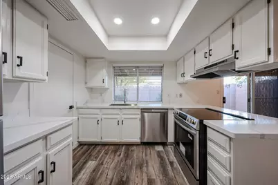 4628 W Continental Drive, Glendale, AZ 85308 - Photo 2