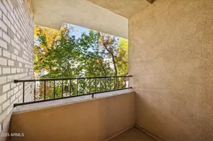 2989 N 44th St, Phoenix, AZ 85018 - Photo 14