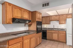 3029 W Shaw Butte Dr, Phoenix, AZ 85029 - Photo 12