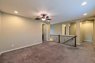 923 S Osborn Ln, Gilbert, AZ 85296 - Photo 34