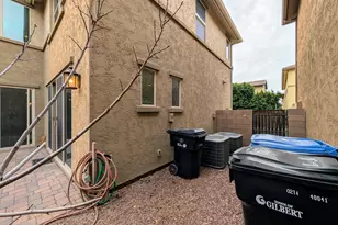 923 S Osborn Ln, Gilbert, AZ 85296 - Photo 72