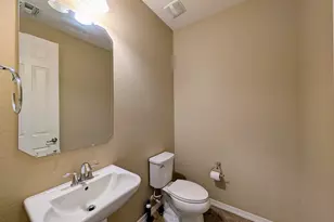 923 S Osborn Ln, Gilbert, AZ 85296 - Photo 12