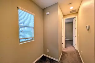 923 S Osborn Ln, Gilbert, AZ 85296 - Photo 38