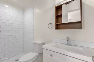 329 N 17th Dr, Phoenix, AZ 85007 - Photo 8