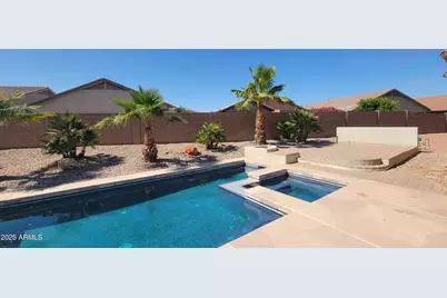 15238 W Statler Street, Surprise, AZ 85374 - Photo 2