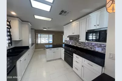 10960 N 67th Avenue #202, Glendale, AZ 85304 - Photo 6