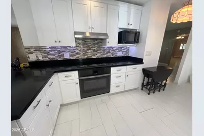 10960 N 67th Avenue #202, Glendale, AZ 85304 - Photo 8