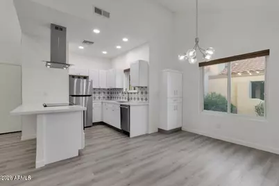 3441 N 31st Street #Unit 109, Phoenix, AZ 85016 - Photo 4