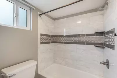 9151 W Greenway Road #111, Peoria, AZ 85381 - Photo 32