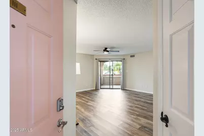 9151 W Greenway Road #111, Peoria, AZ 85381 - Photo 10