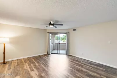 9151 W Greenway Road #111, Peoria, AZ 85381 - Photo 12