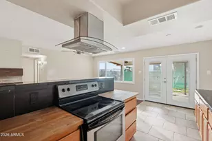 5517 W Zoe Ella Way, Glendale, AZ 85306 - Photo 10