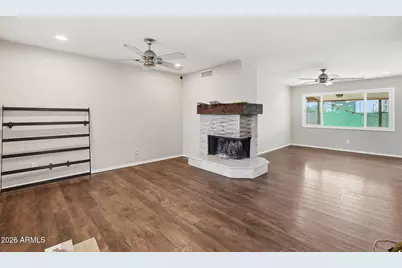 5517 W Zoe Ella Way, Glendale, AZ 85306 - Photo 4