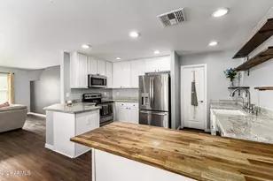 907 S Henry Ln, Gilbert, AZ 85296 - Photo 10