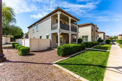 907 S Henry Lane, Gilbert, AZ 85296 - Photo 2