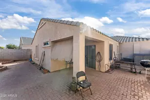 7264 W Cactus Wren Dr, Glendale, AZ 85303 - Photo 12