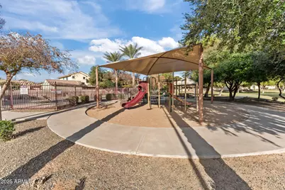 7264 W Cactus Wren Drive, Glendale, AZ 85303 - Photo 14