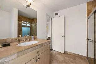 5330 E Winchcomb Dr, Scottsdale, AZ 85254 - Photo 12