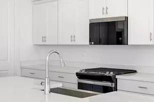 22644 W Pontiac Dr, Surprise, AZ 85387 - Photo 4