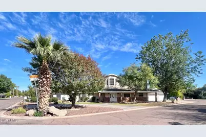 219 W Harmont Drive, Phoenix, AZ 85021 - Photo 1