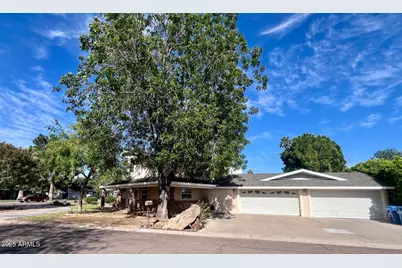 219 W Harmont Drive, Phoenix, AZ 85021 - Photo 16