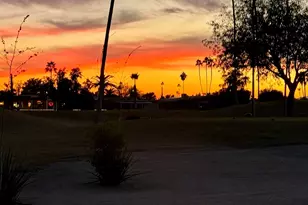 10805 W Willowbrook Dr, Sun City, AZ 85373 - Photo 2