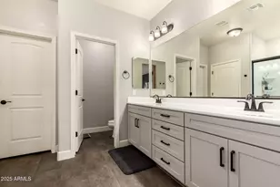 18409 W Robin Ln, Surprise, AZ 85387 - Photo 20