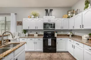 8796 W Frier Dr, Glendale, AZ 85305 - Photo 14